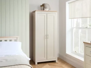 Farmhouse style Highgate wardrobe with double doors